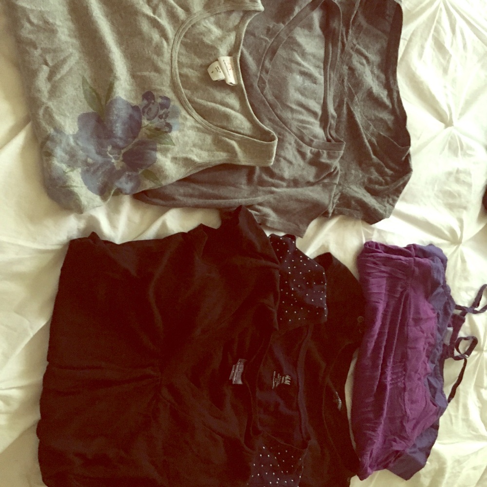 Bundle maternity tees and tanks
